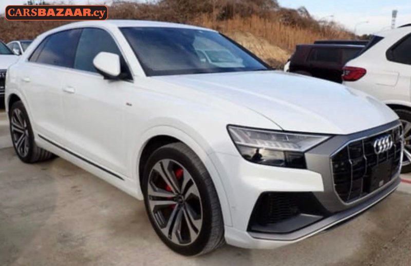 Audi Q8 55TFSI Quattro S Line	